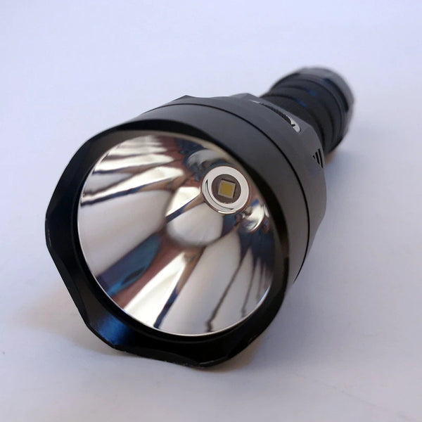 C8G Long Throw LED Flashlight Luminus SST40 2000lm