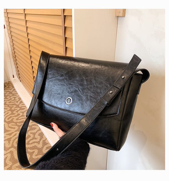 Women Retro Unicolor Messenger Bag