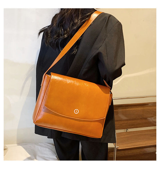 Women Retro Unicolor Messenger Bag